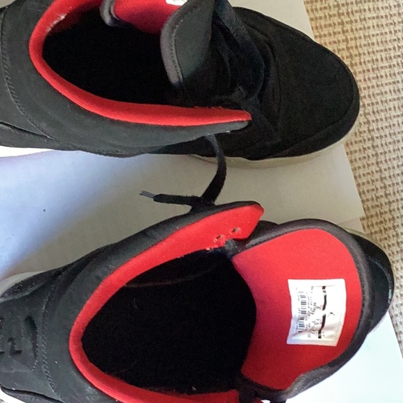 Nike Air Jordan size 9 shoes - Picture 3 of 3